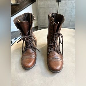 Steve Madden Combat boots size 35